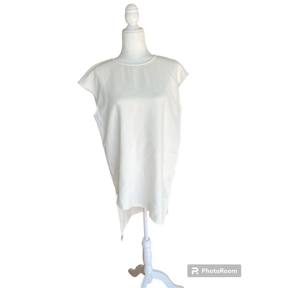 Worthington Womens  Dress Blouse color cream polar bear regular price $44 Size M
